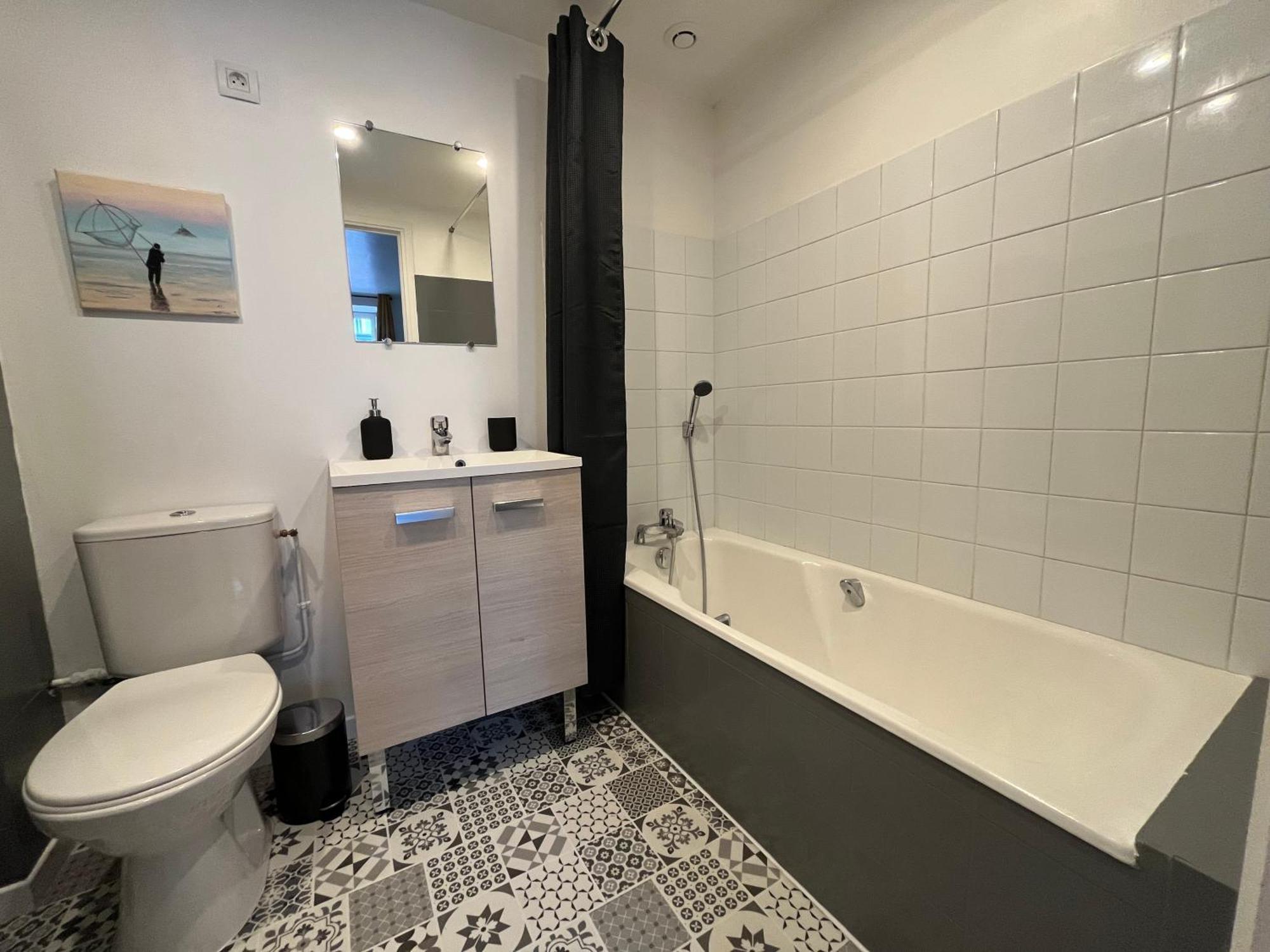 Beau F2 Renove Au Coeur De Appartement Caen